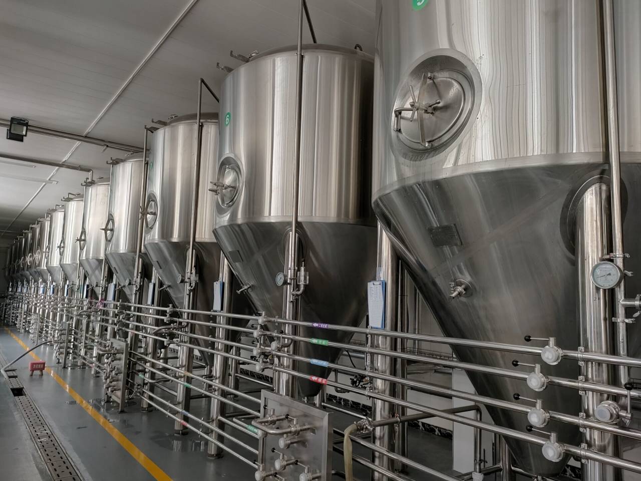 啤酒设备酿造啤酒过程